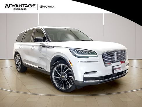 Used 2022 Lincoln Aviator Reserve w/ Elements Package Plus AWD/4WD image 2