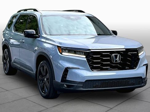 Used 2025 Honda Pilot Black Edition image 3