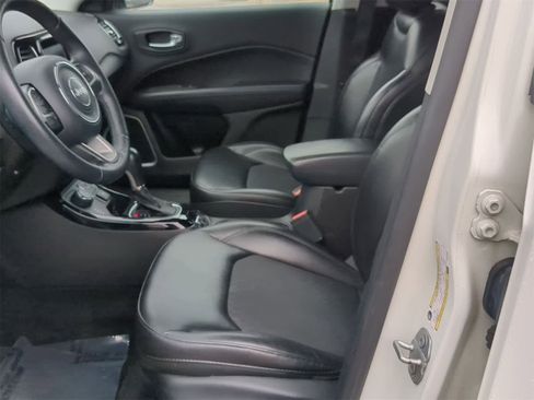 Certified 2018 Jeep Compass Latitude w/ Popular Equipment Group image 16