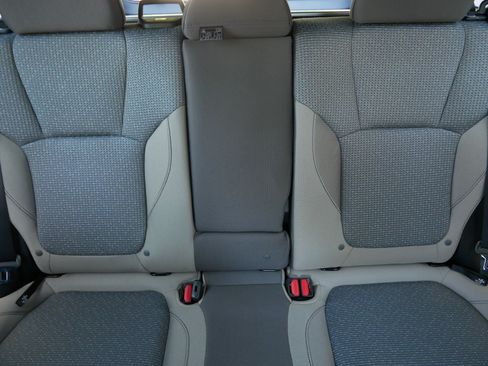 Used 2026 Subaru Forester Premium AWD/4WD image 13