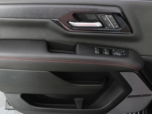New 2026 GMC Yukon XL AT4 Ultimate AWD/4WD image 17