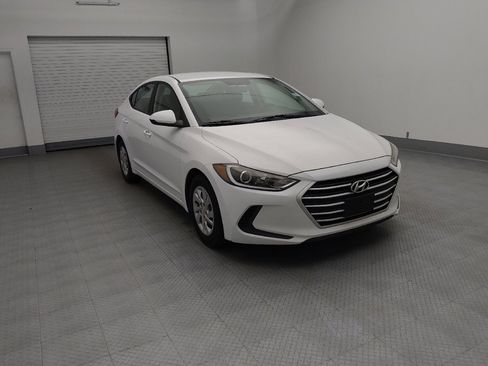 Used 2018 Hyundai Elantra SE FWD image 13