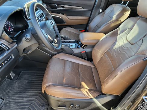Used 2022 Kia Telluride SX w/ SX Prestige Package image 8