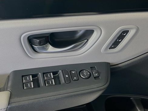 Used 2023 Honda Pilot EX-L image 12