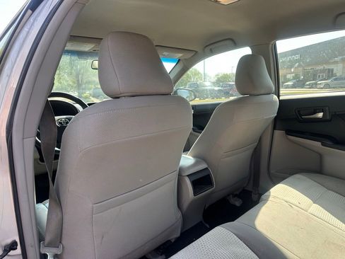 Used 2012 Toyota Camry LE image 16