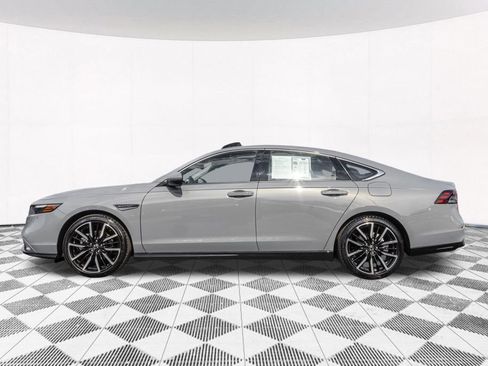 Used 2024 Honda Accord Touring image 6