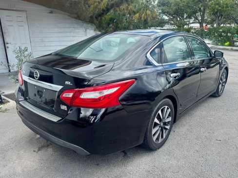 Used 2016 Nissan Altima 2.5 SL w/ 2.5 Technology w/LED Package FWD image 5
