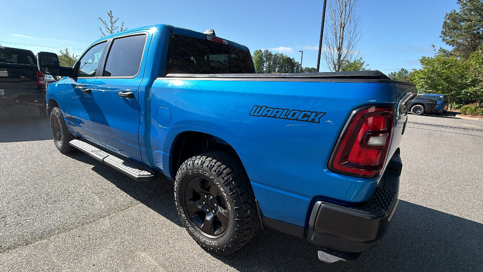 Used 2025 RAM 1500 Warlock AWD/4WD image 10