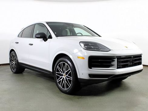 Certified 2026 Porsche Cayenne Coupe AWD/4WD image 9