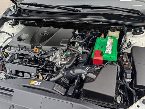 Used 2018 Toyota Camry SE FWD image 20