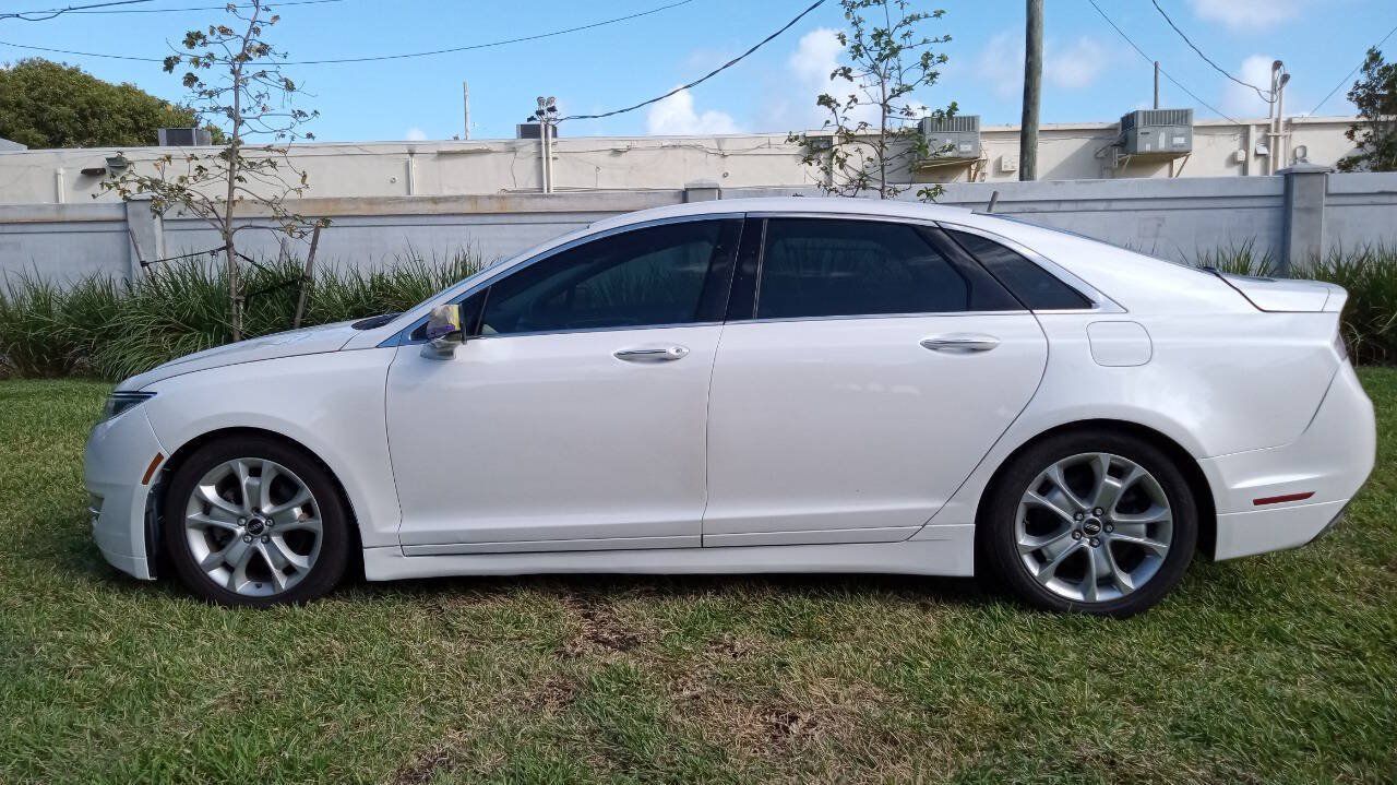 Used 2015 Lincoln MKZ w/ Equipment Group 101A Select FWD image 1