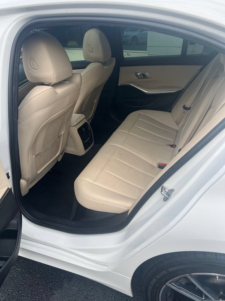 Used 2019 BMW 330i Sedan RWD image 11
