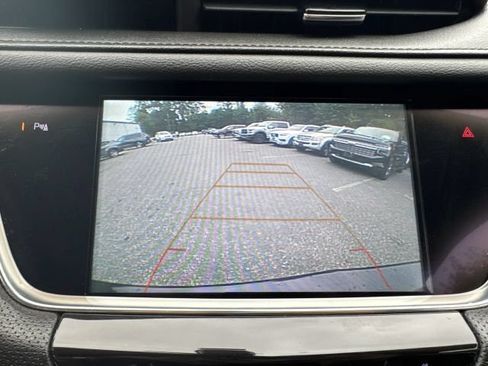 Used 2018 Cadillac XT5 Luxury AWD/4WD image 17