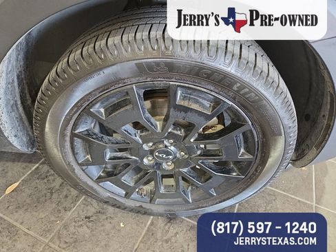 Used 2022 Kia Telluride SX w/ Nightfall Edition Package image 4