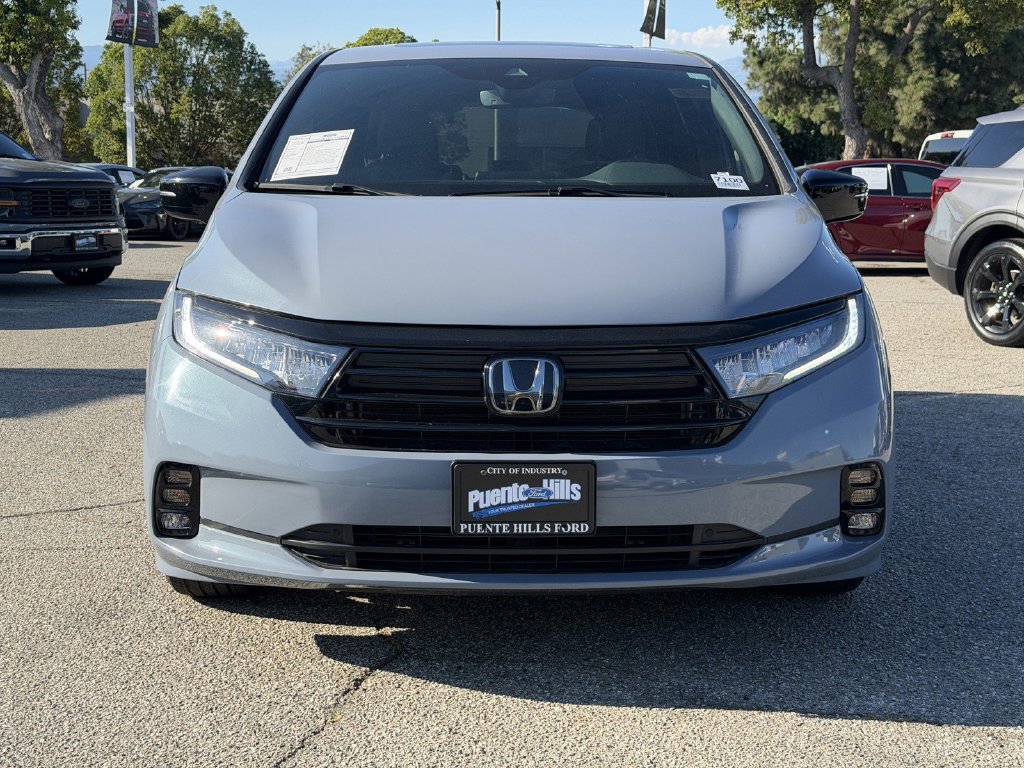 Used 2024 Honda Odyssey Sport image 2