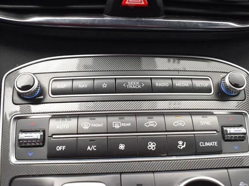 Used 2023 Hyundai Santa Fe SEL image 34