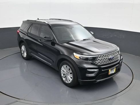 Used 2024 Ford Explorer Limited w/ Limited Technology Package AWD/4WD image 16