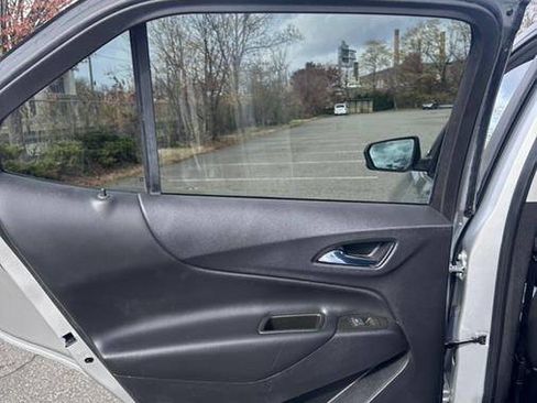 Used 2021 Chevrolet Equinox LT w/ LPO, Cargo Package image 23