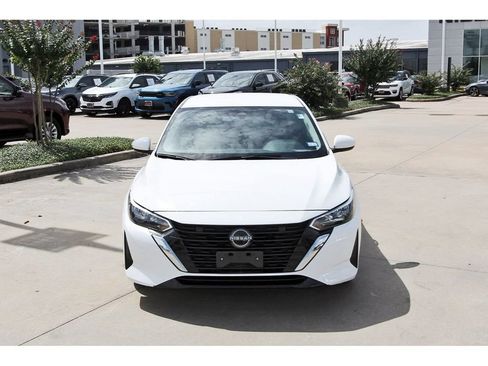 Used 2024 Nissan Sentra S FWD image 2