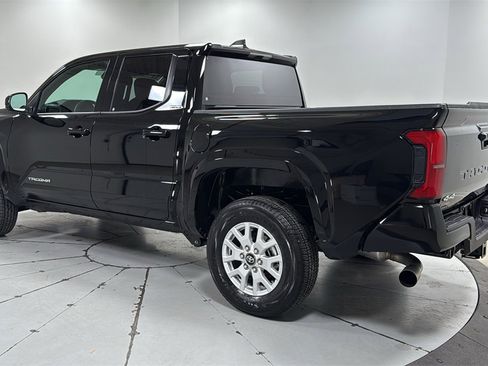 Certified 2025 Toyota Tacoma SR5 image 7