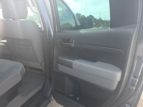 Used 2010 Toyota Tundra 4x4 Double Cab image 20
