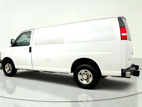 Used 2018 Chevrolet Express 2500 w/ Driver Convenience Package RWD image 7