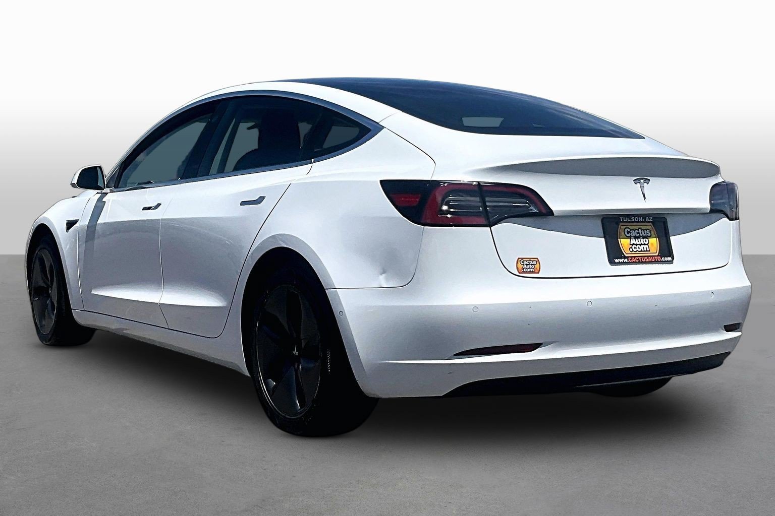 Used 2018 Tesla Model 3 Long Range RWD image 10