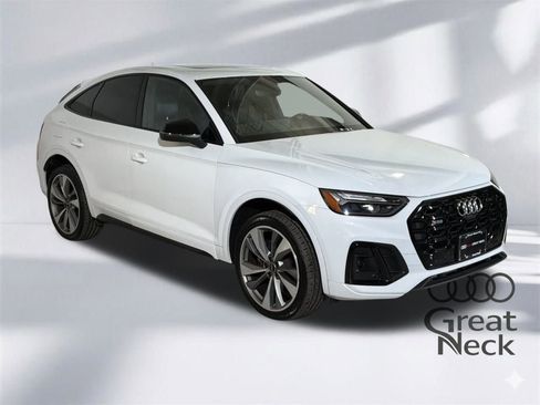 Used 2023 Audi SQ5 Premium Plus w/ Premium Plus Package image 10