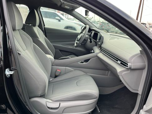 New 2026 Hyundai Elantra Sport w/ Cargo Package FWD image 22