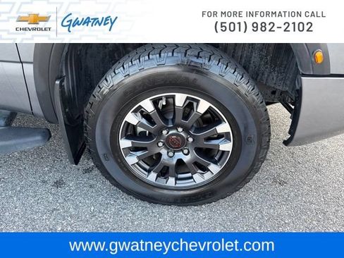 Used 2023 Nissan Titan PRO-4X w/ Pro-4x Convenience Package AWD/4WD image 12