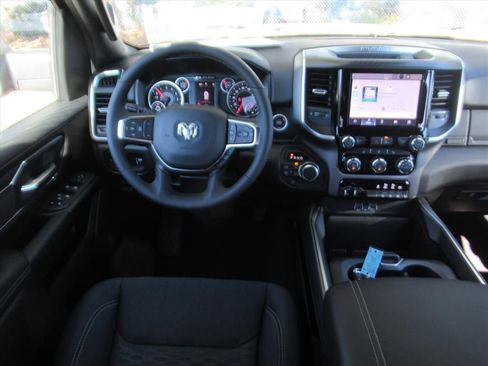 New 2026 RAM 1500 Big Horn AWD/4WD image 14