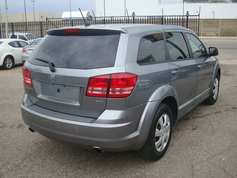 Used 2009 Dodge Journey SXT image 5