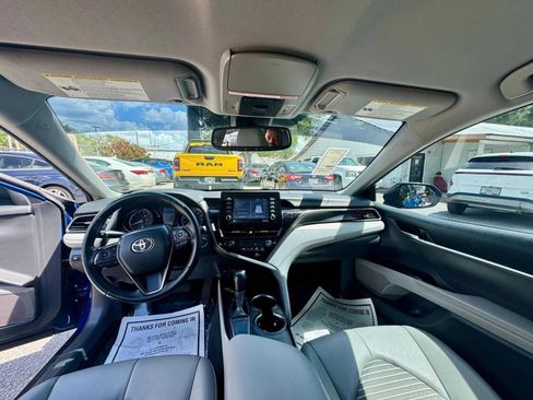 Used 2023 Toyota Camry SE w/ Convenience Package FWD image 18