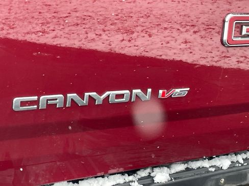 Certified 2017 GMC Canyon SLT w/ Driver Alert Package image 25