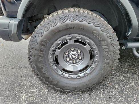 Used 2024 Ford Bronco Everglades AWD/4WD image 7