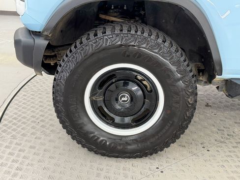 Used 2024 Ford Bronco Heritage Edition AWD/4WD image 12