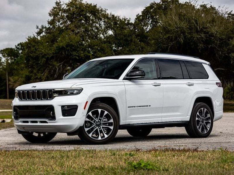 Used 2021 Jeep Grand Cherokee L Limited w/ Luxury Tech Group II image 1