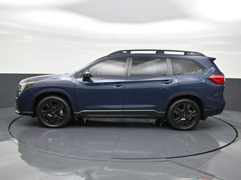 Used 2023 Subaru Ascent Onyx Edition image 2