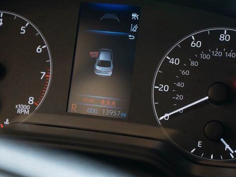 Used 2025 Toyota Corolla LE image 26