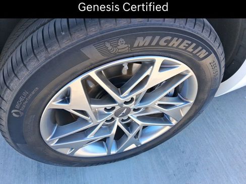 Certified 2025 Genesis GV70 2.5T image 21