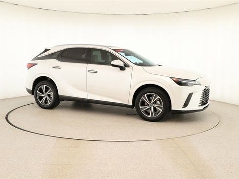 Used 2024 Lexus RX 350 FWD image 9