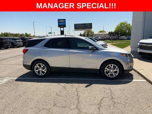 Used 2020 Chevrolet Equinox Premier FWD image 3