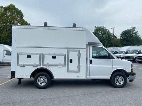 New 2025 Chevrolet Express 3500 w/ Power Convenience Package image 12