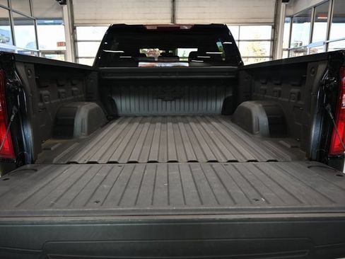 Used 2021 Chevrolet Silverado 1500 RST image 7