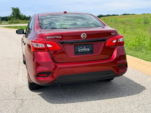 Used 2019 Nissan Sentra SV FWD image 15
