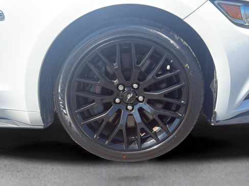 Used 2017 Ford Mustang GT Premium w/ GT Performance Package RWD image 49
