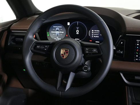 Certified 2025 Porsche Macan 4 Electric image 12