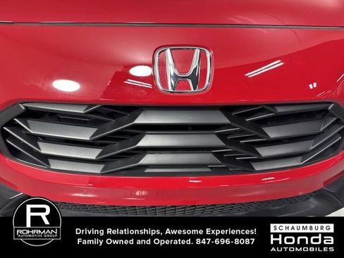 Certified 2025 Honda HR-V Sport image 27