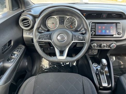 Used 2018 Nissan Kicks S w/ Exterior Package image 18