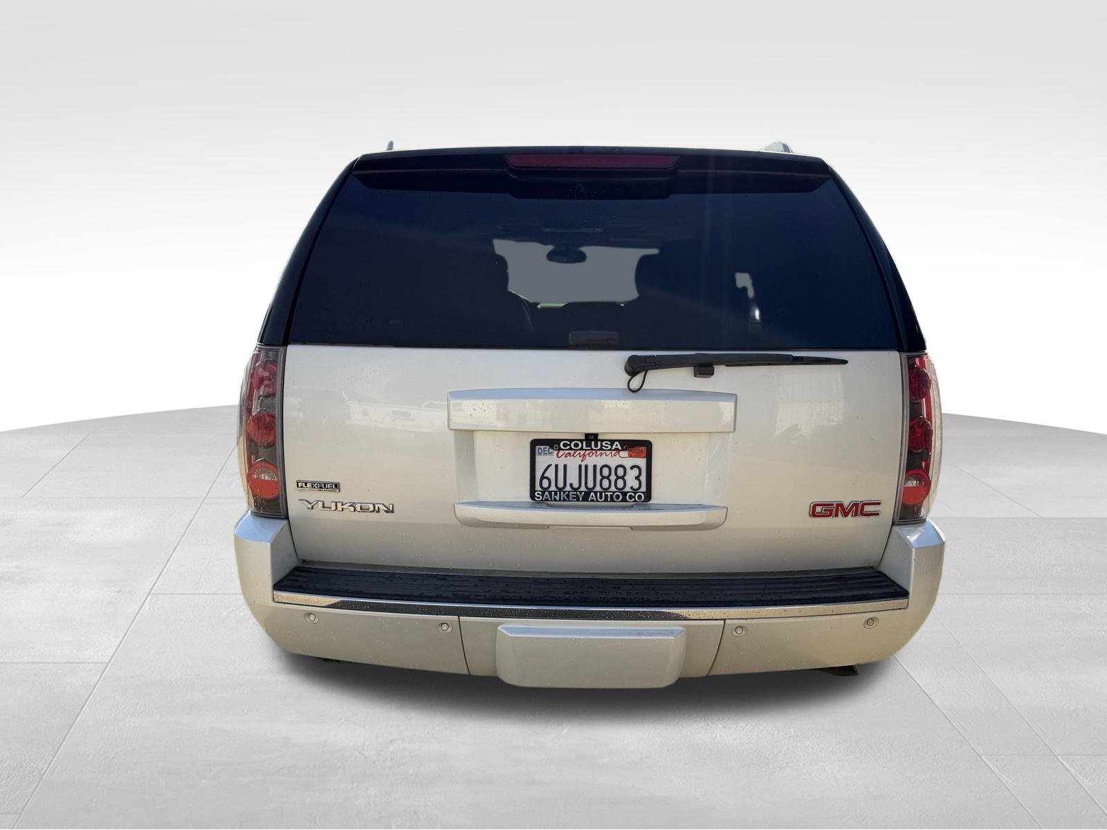 Used 2011 GMC Yukon Denali AWD/4WD image 4